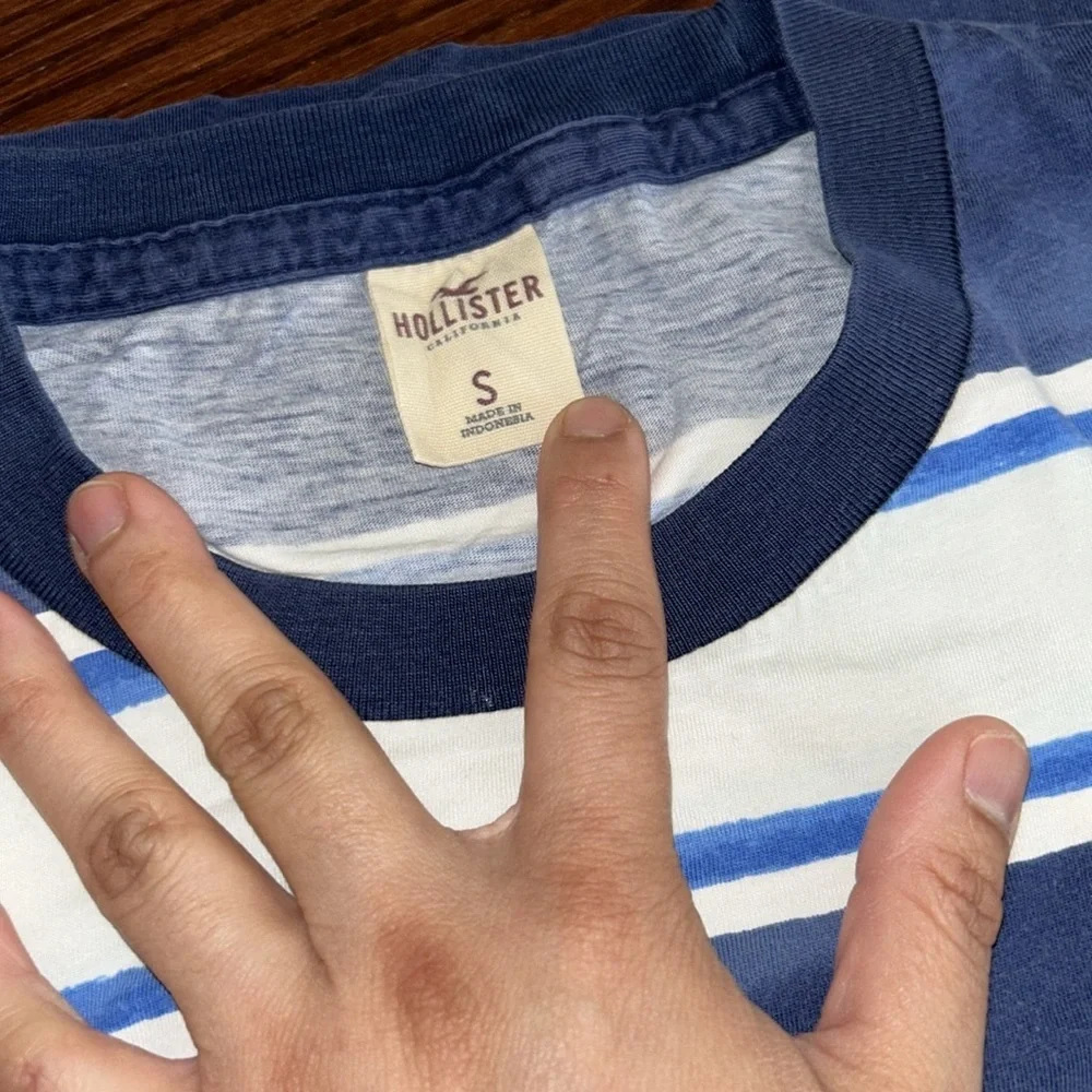 Hollister Tshirt
